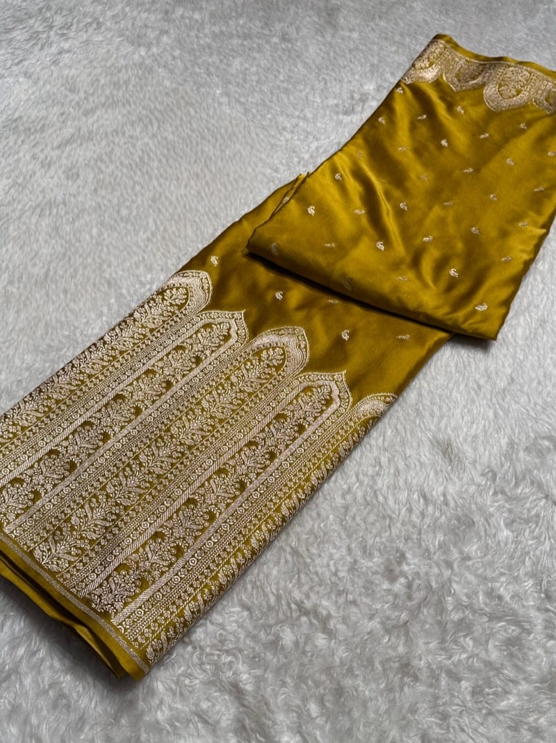 Regal Mashru Silk Saree with Grand Paisley Zari Pallu