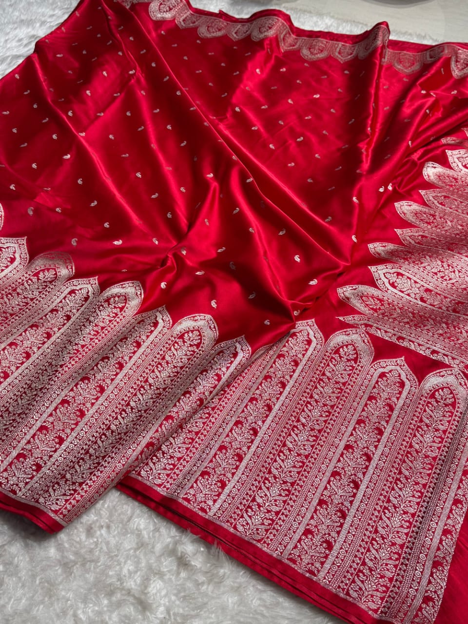 Regal Mashru Silk Saree with Grand Paisley Zari Pallu