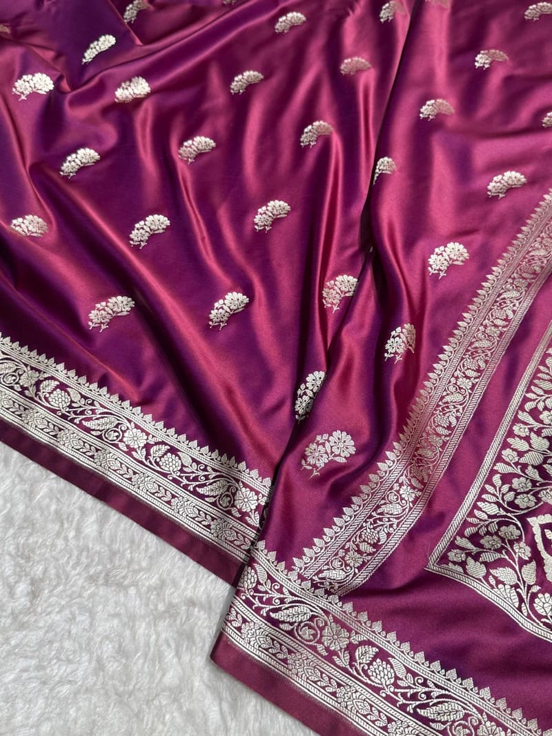 Regal Mashru Silk Saree with Exquisite Zari Weaving