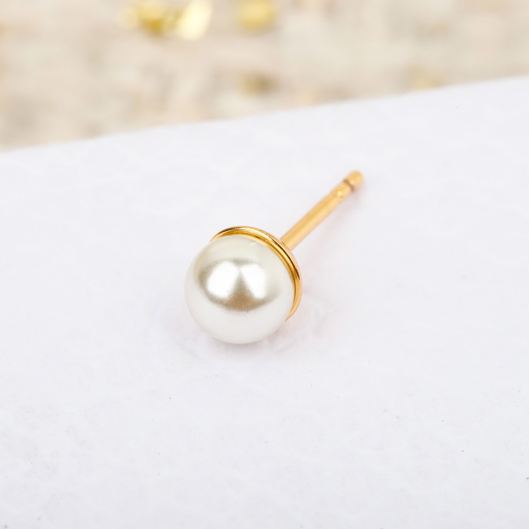 Mini Pearl Heart Earrings Item No.250367