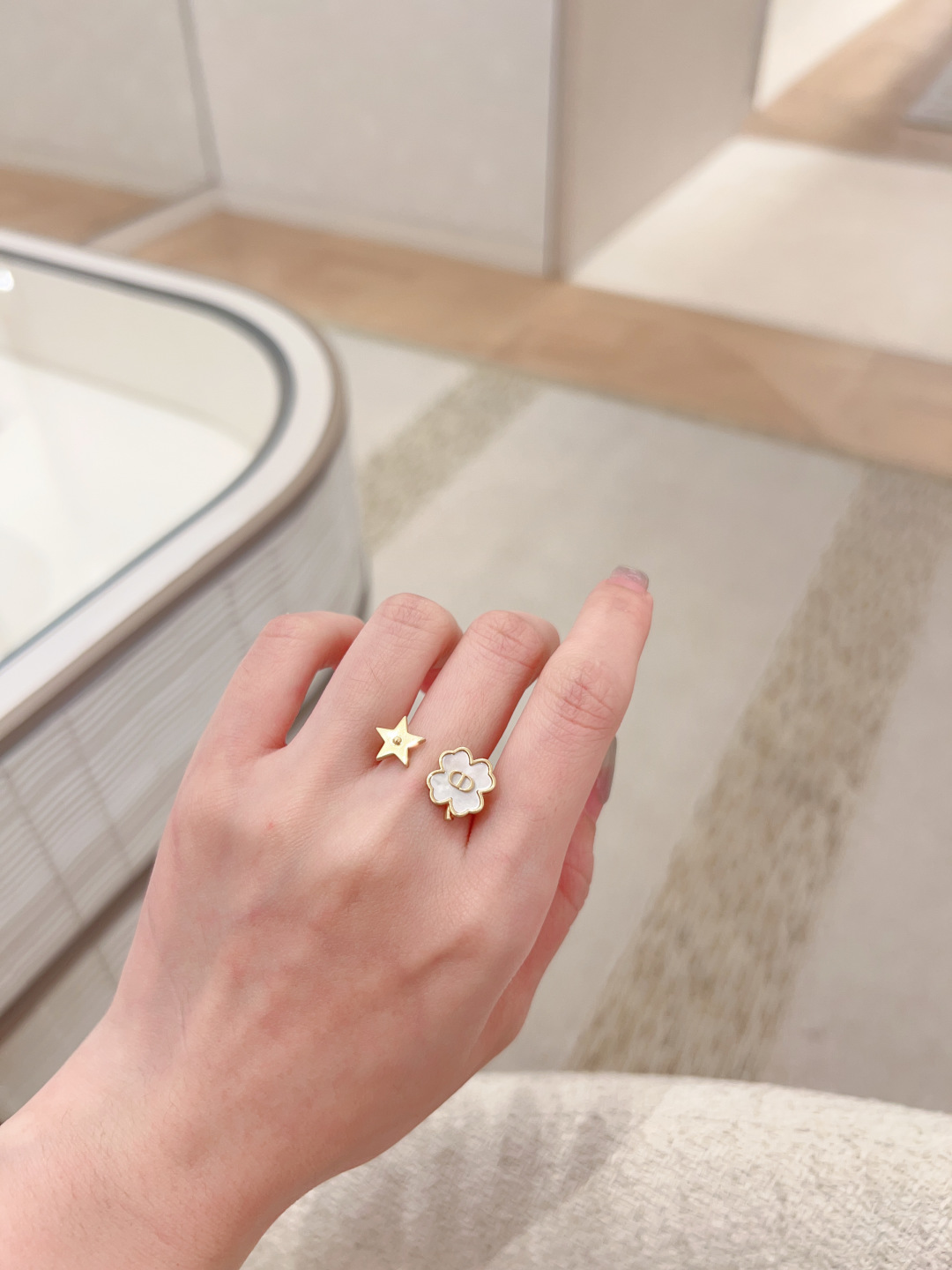 Four-leaf clover star open ring Item No.250477