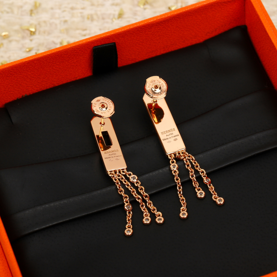 Pig Nose Earrings Item No.210210