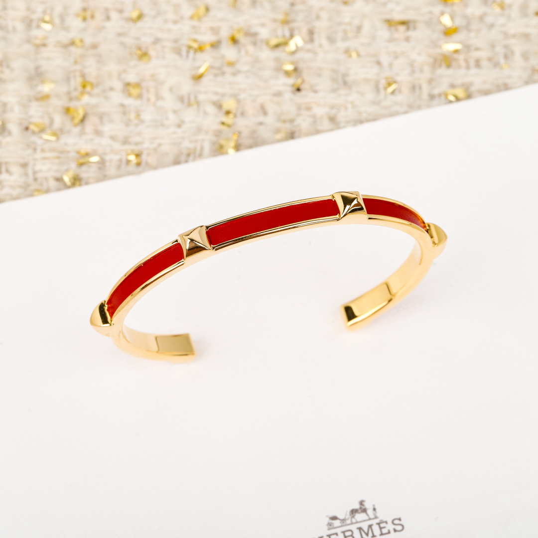 Maillon H Orange Open Bracelet Item No.250390