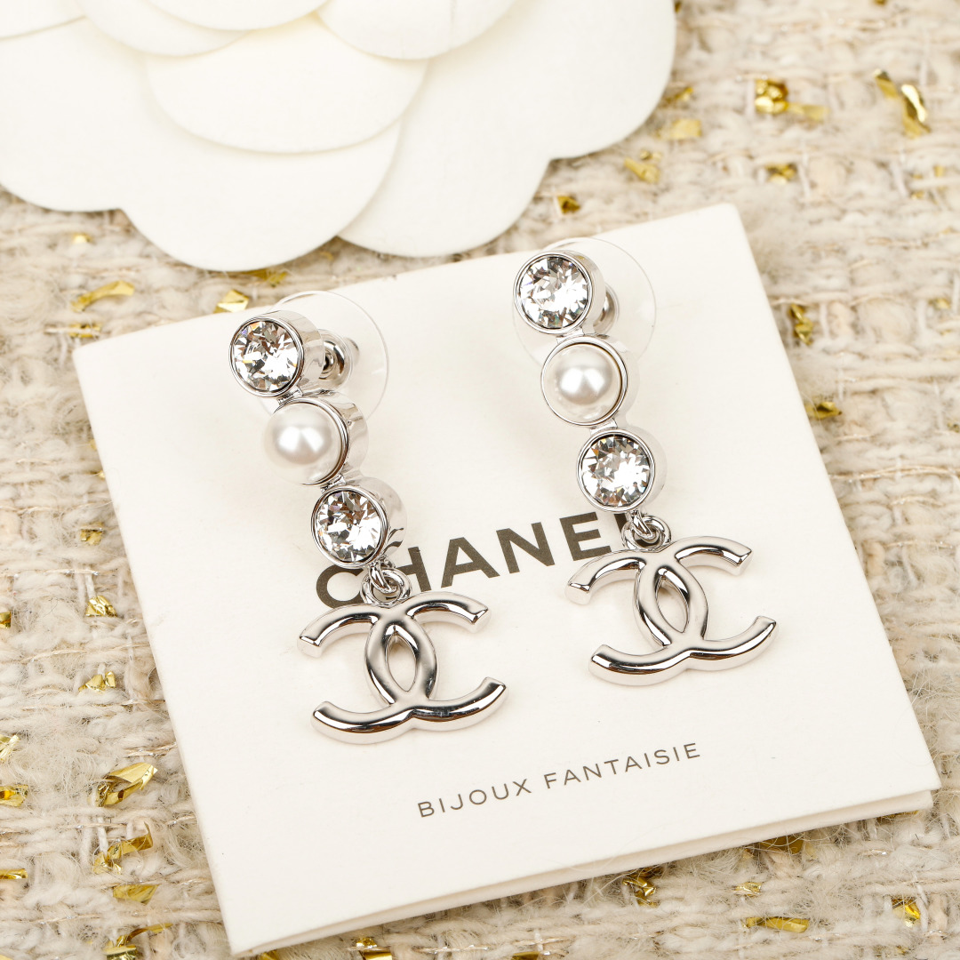 Vertical double C earrings Item No.250528