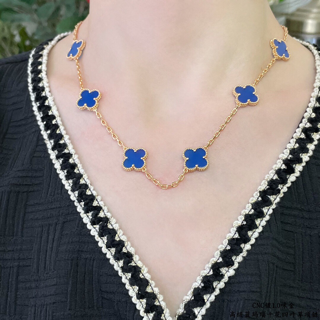10 Four-Leaf Clover Necklace Item No. B1037
