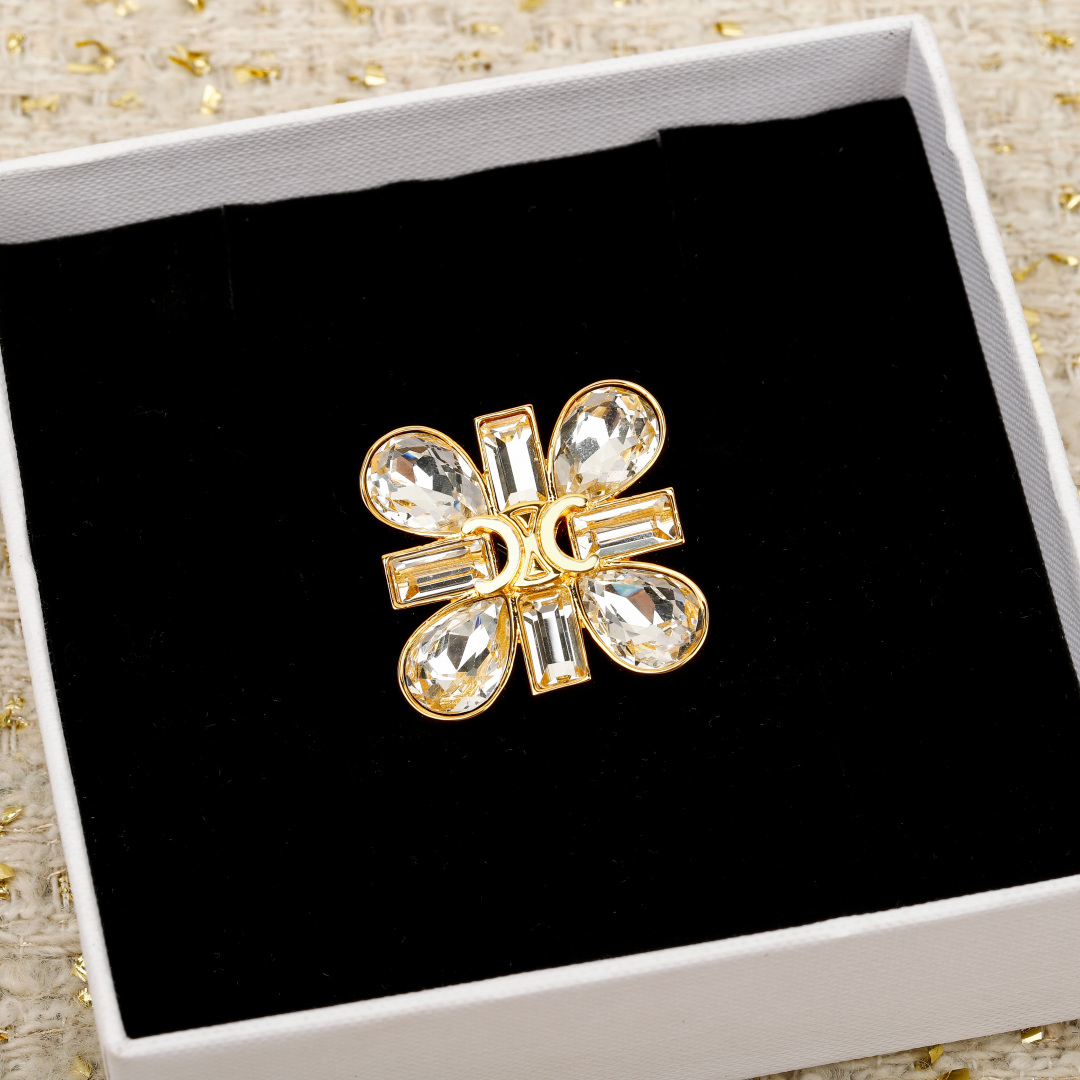 Diamond Arc de Triomphe Brooch Item No.250522