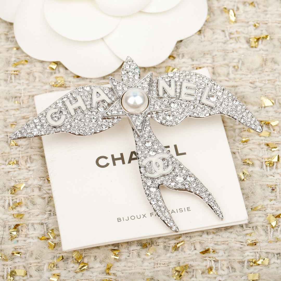 Full Diamond Bird Pearl Brooch Item No.250514