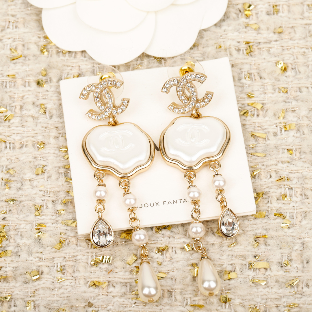 Cloud Pearl Earrings Item No.250504