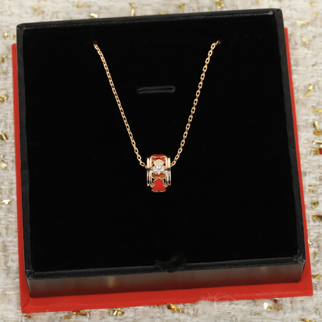 Hollow Ring Diamond Necklace Item No.250006