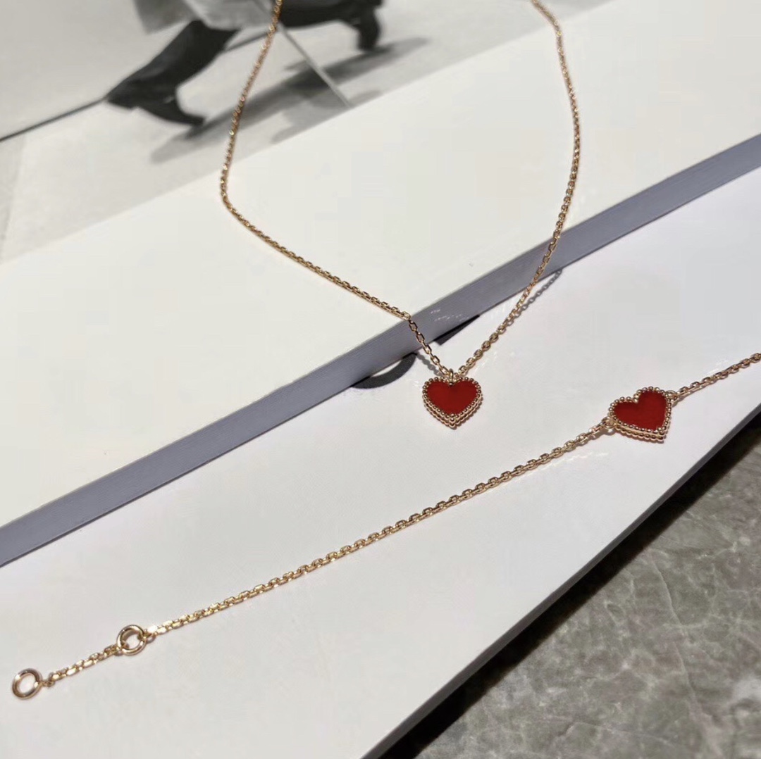 Heart Carnelian Necklace Item No. 380589