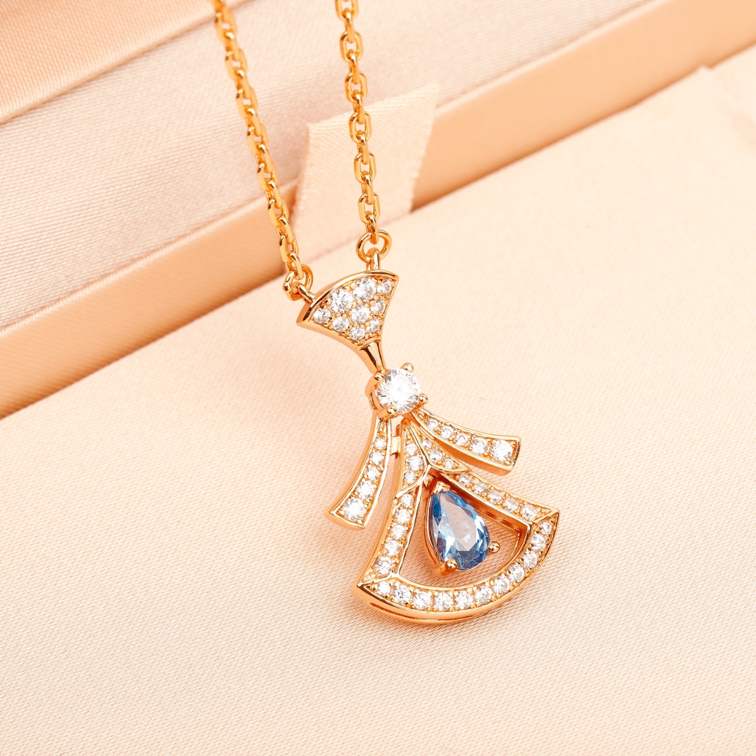 Fan-Shaped Diamond Necklace Item No.208688