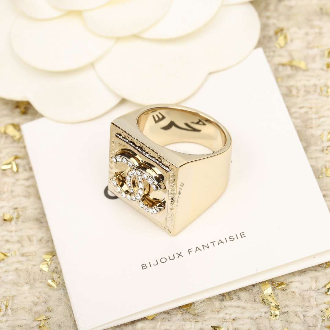 Square Double C Ring Item No.208513