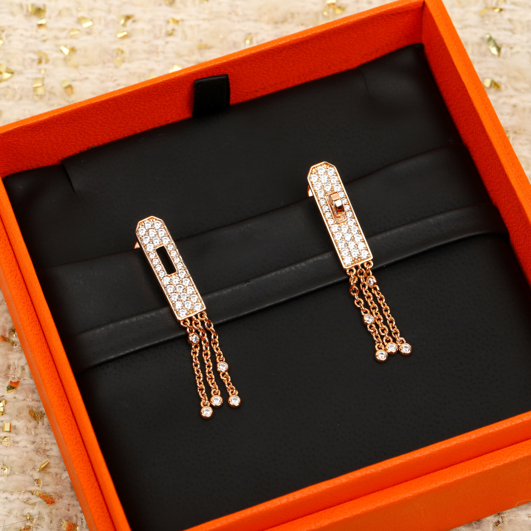 Pig Nose Earrings Item No.210210