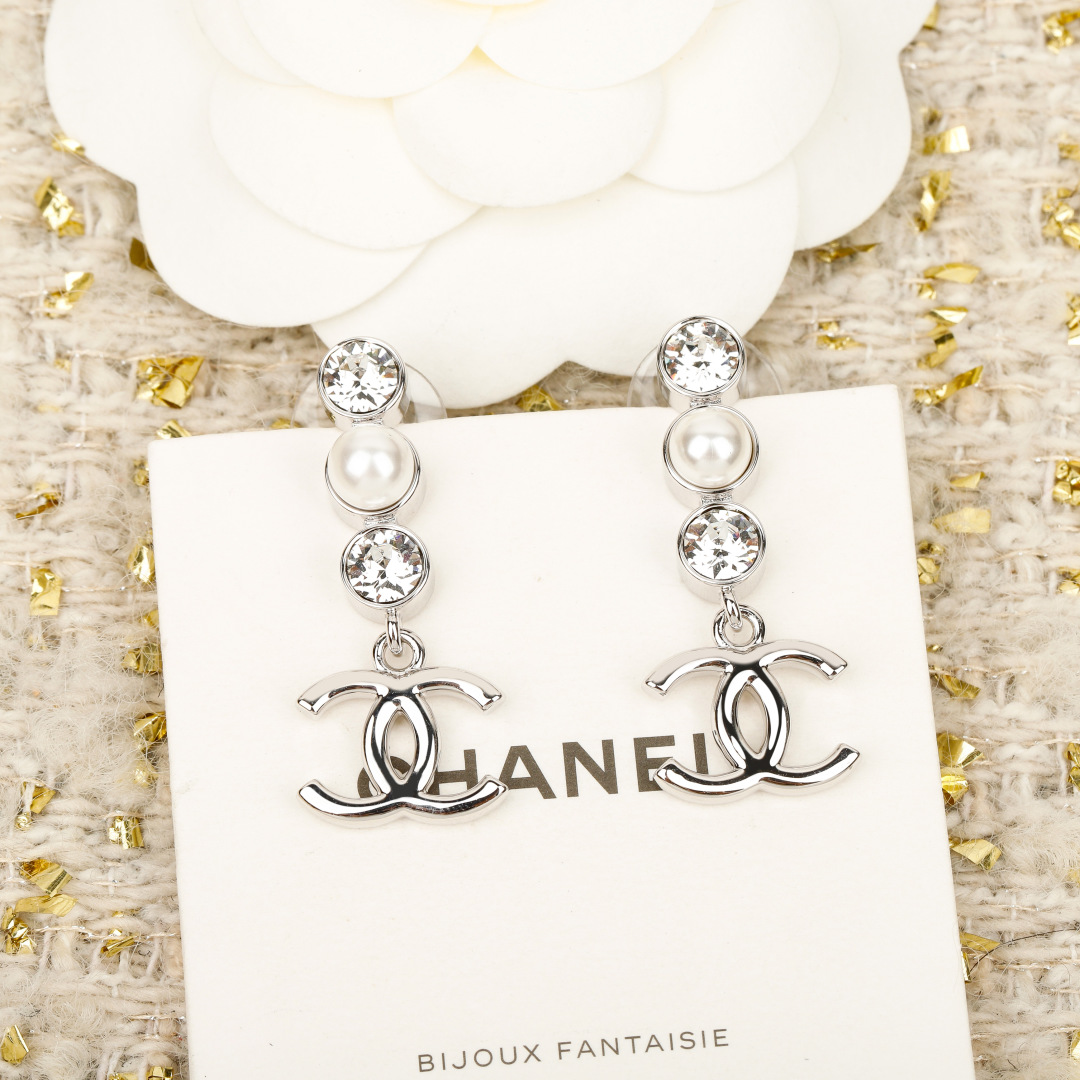 Vertical double C earrings Item No.250528
