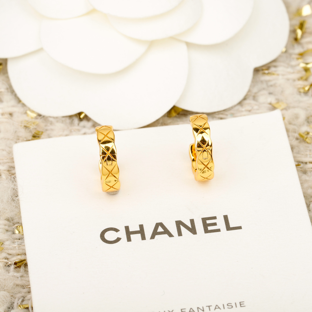 Diamond Coco crush earrings Item No.250455