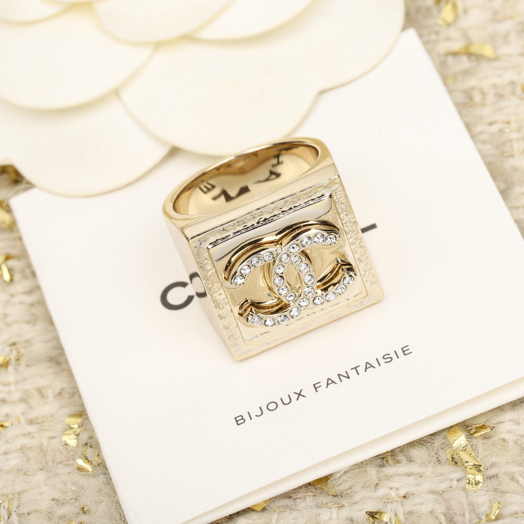 Square Double C Ring Item No.208513
