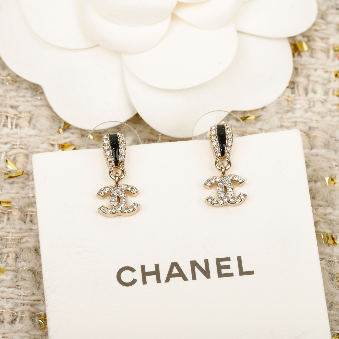 25B Black Epoxy Double C Earrings Item No.250498