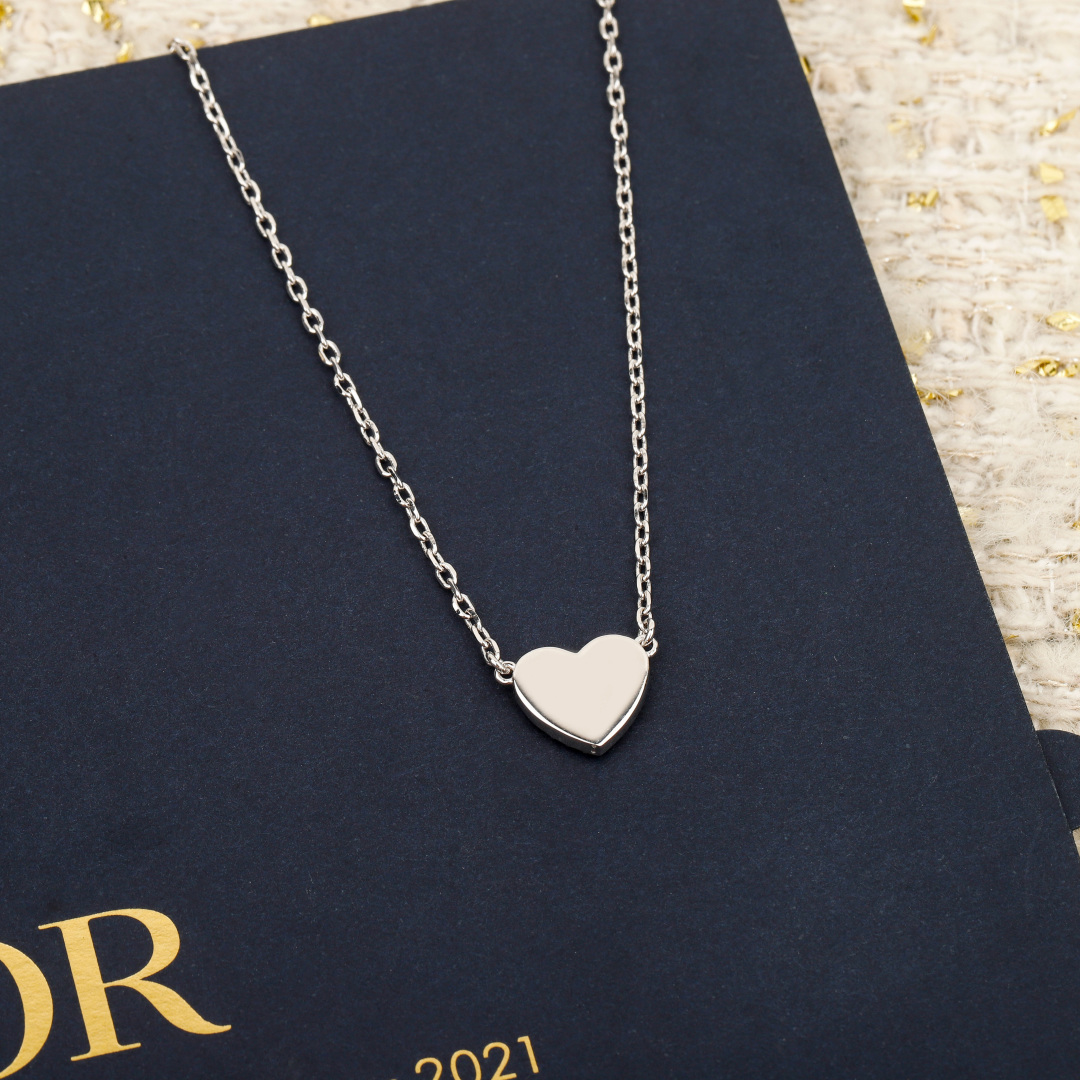CD Full Diamond Heart Necklace Item No.250381