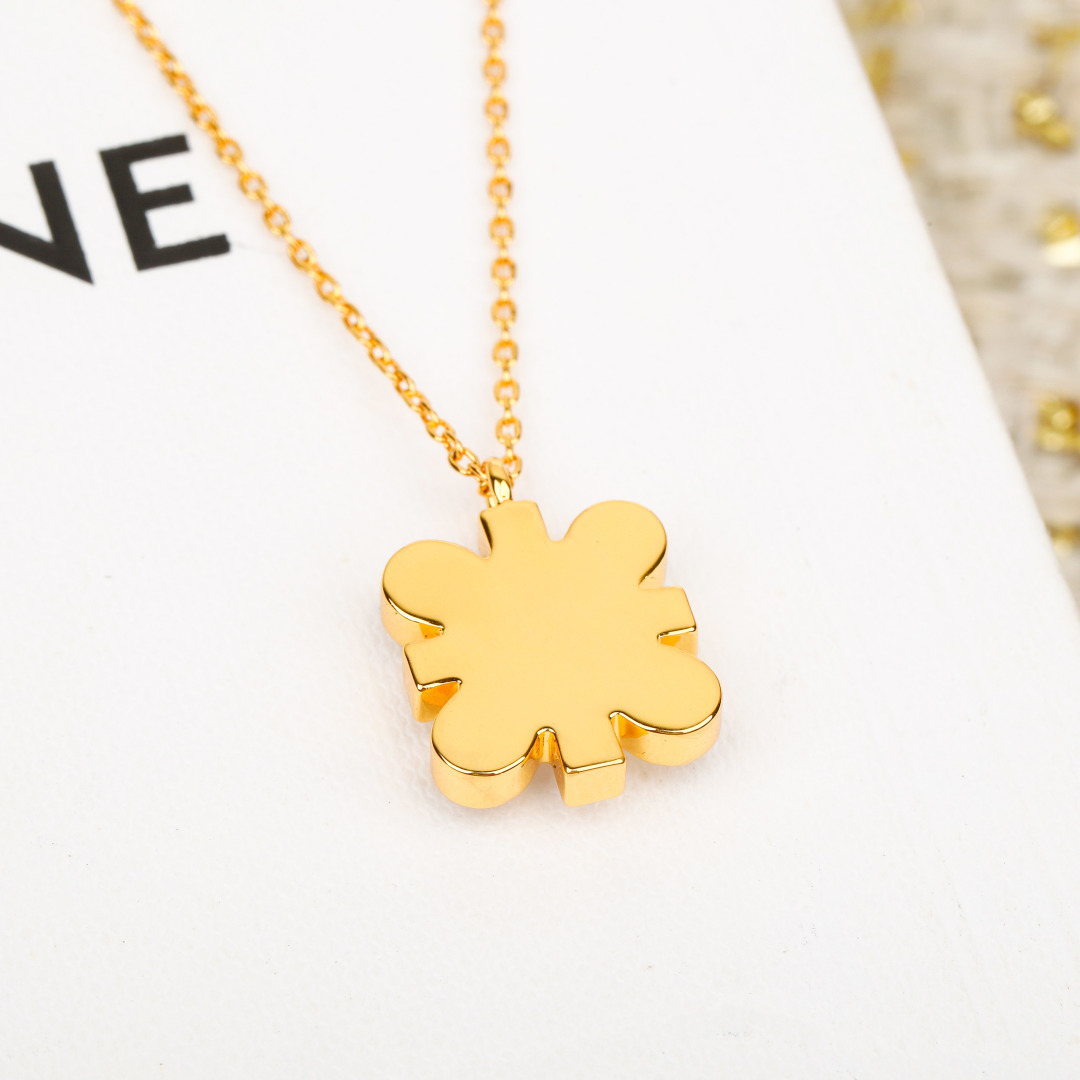 Diamond Arc de Triomphe Necklace Item No.250523