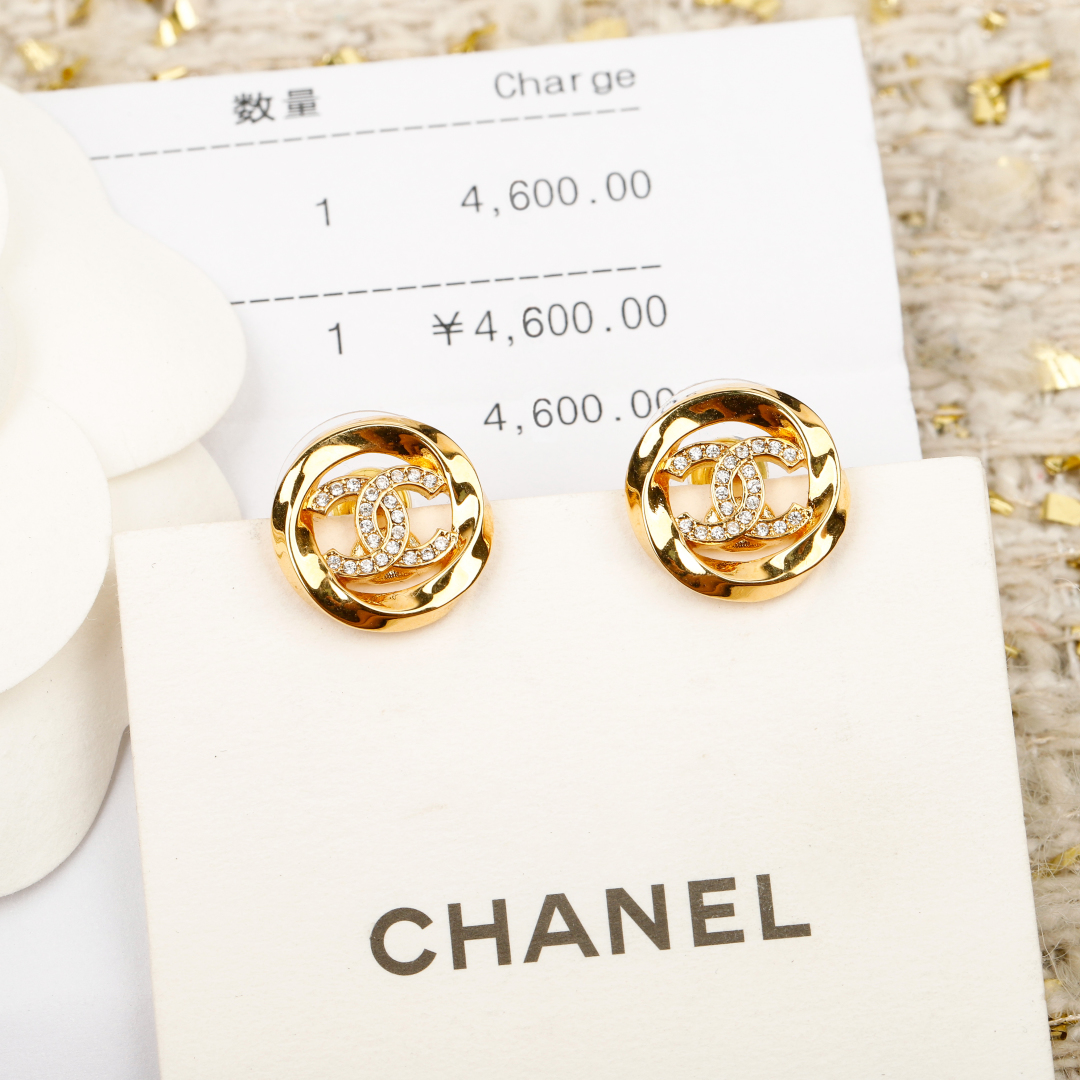 Round Hollow Double C Earrings Item No.250527