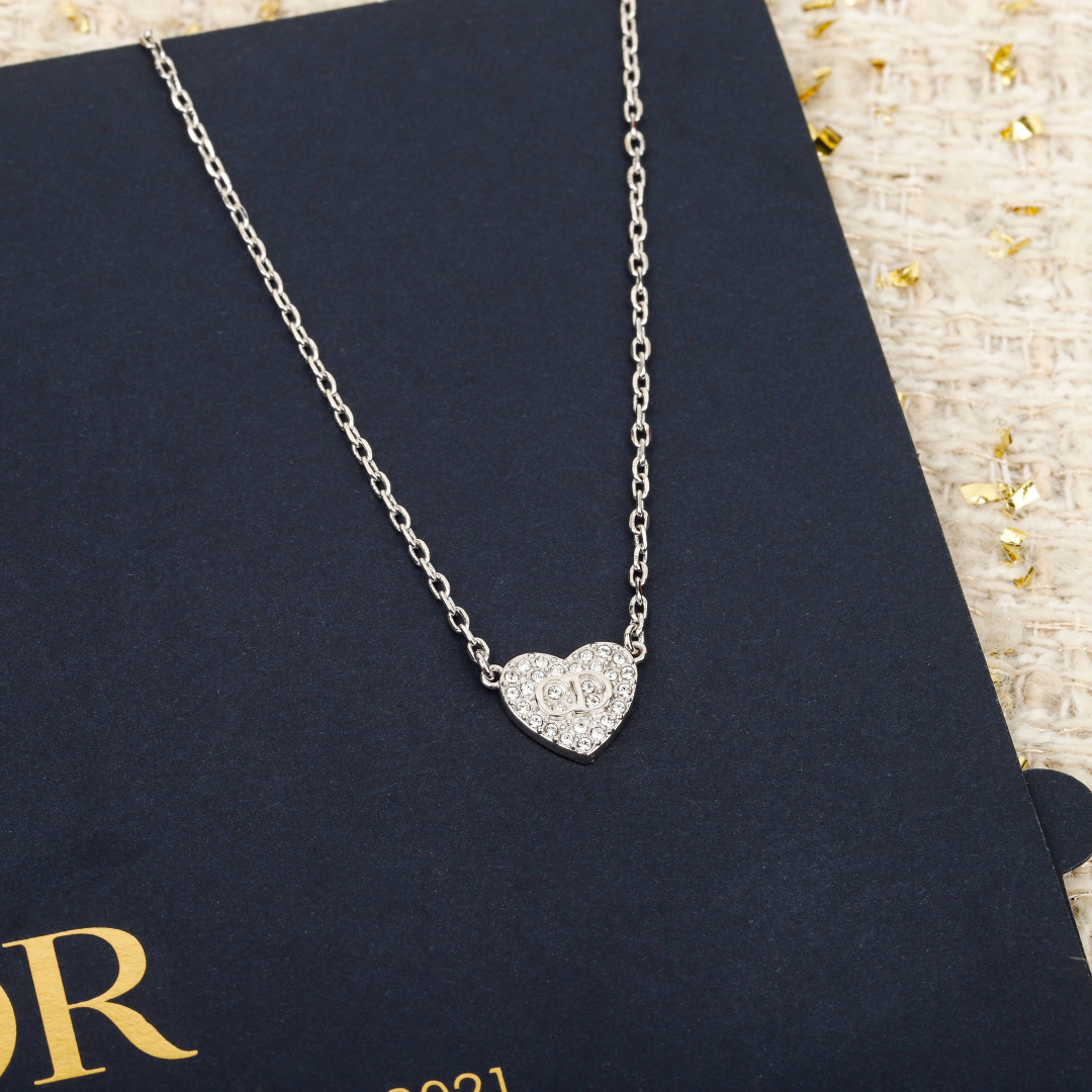 CD Full Diamond Heart Necklace Item No.250381