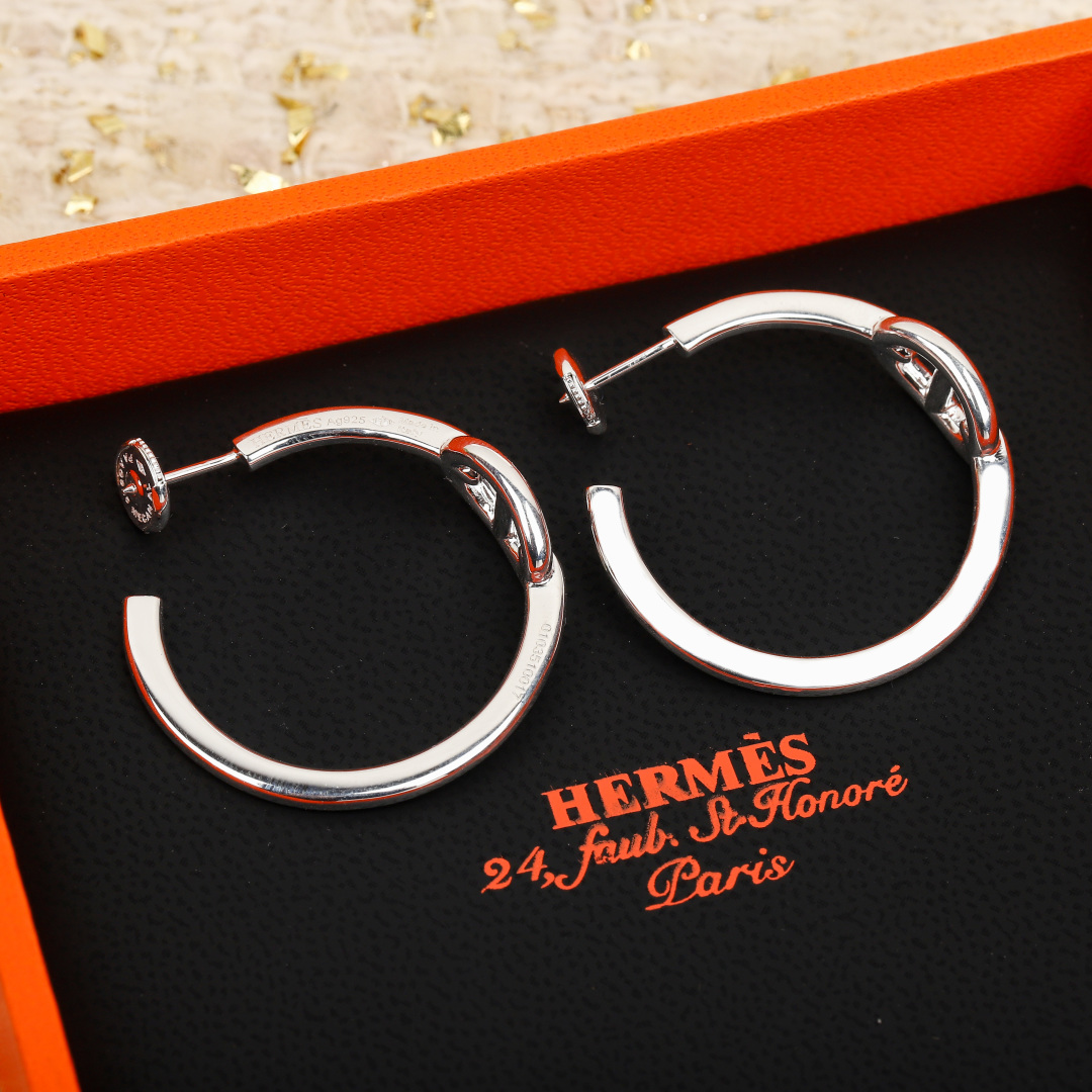 Pig Nose Earrings Item No.207813