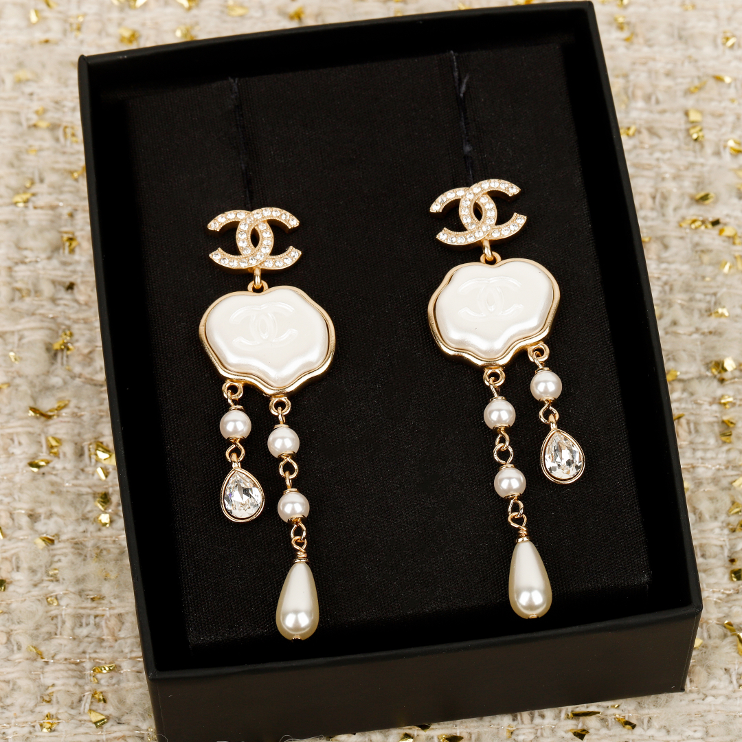Cloud Pearl Earrings Item No.250504