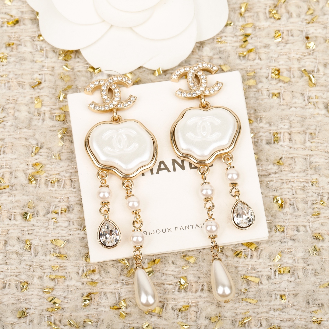 Cloud Pearl Earrings Item No.250504