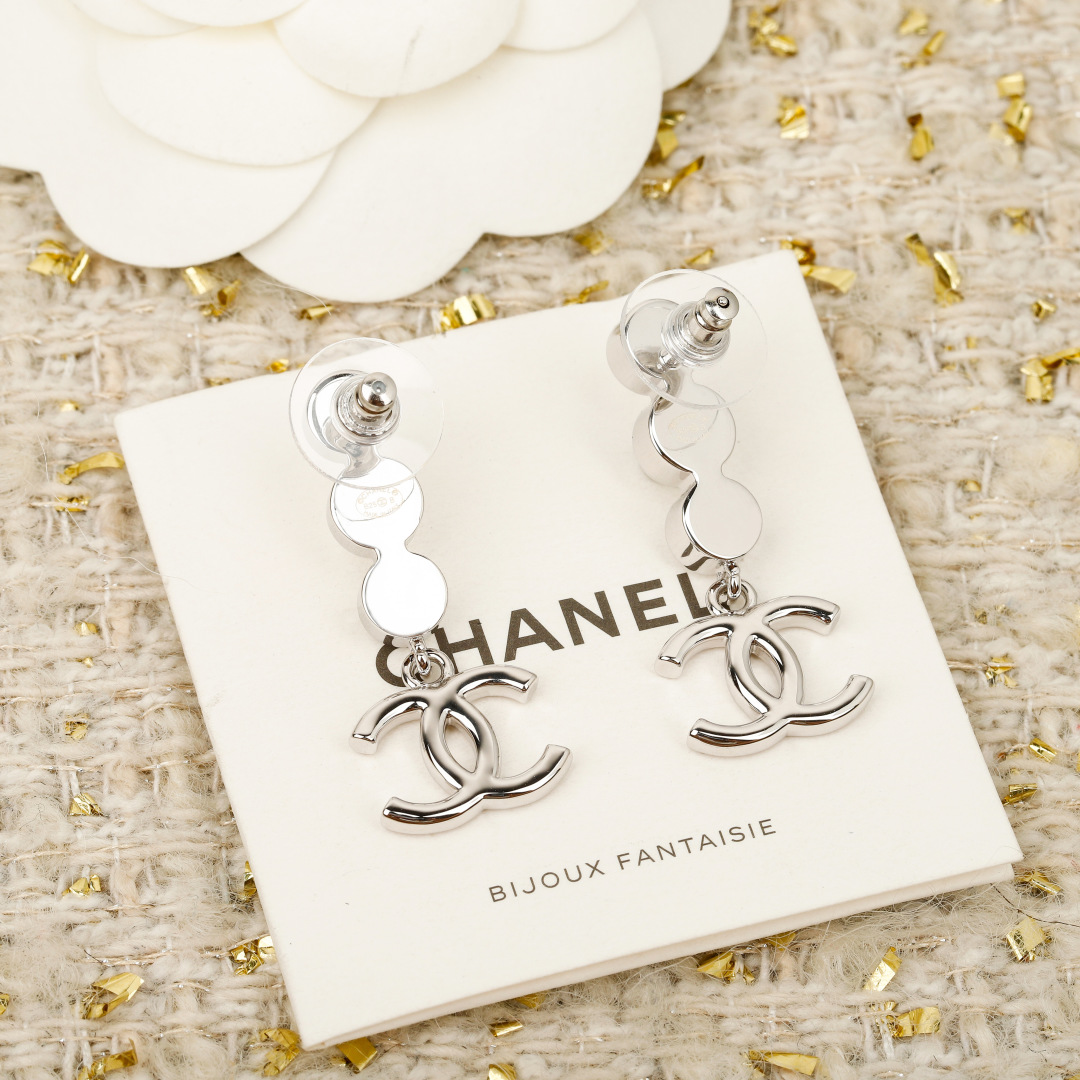 Vertical double C earrings Item No.250528