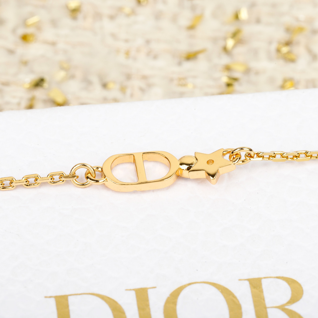 CD Star Diamond Bracelet Item No.250429