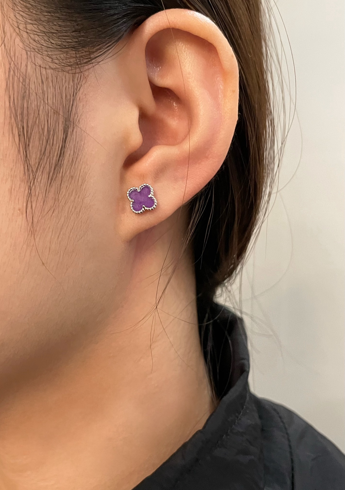 Four-leaf Clover Agate Earrings Item No.40210
