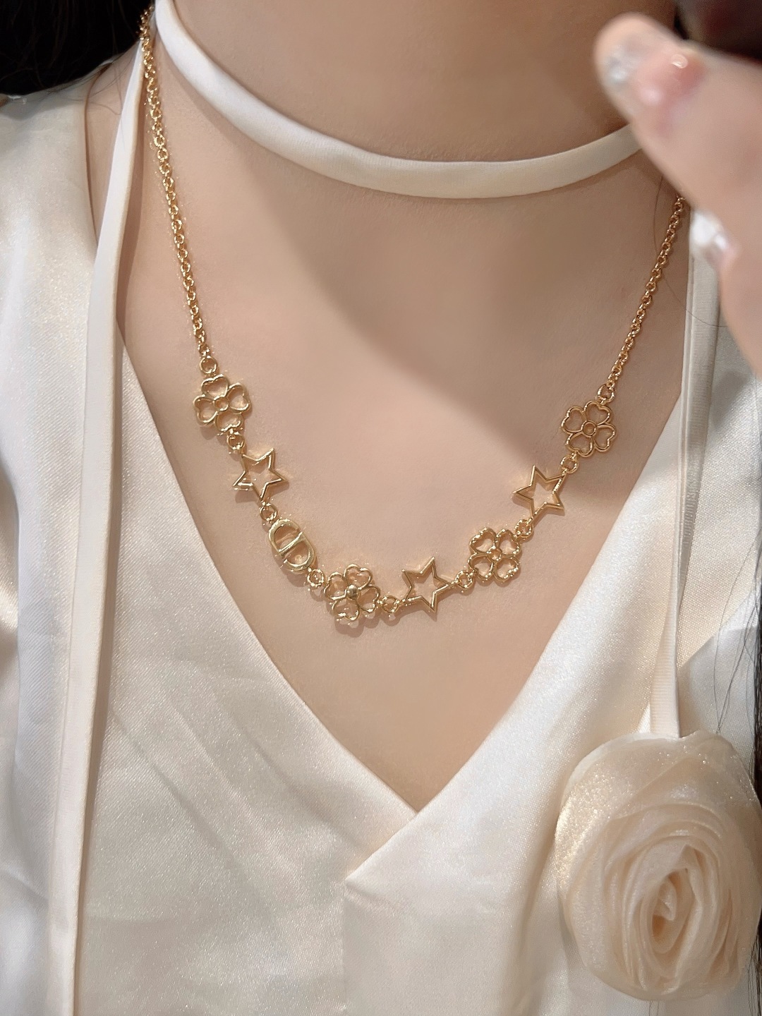 CD Hollow Multi-Star Grass Necklace Item No.250488