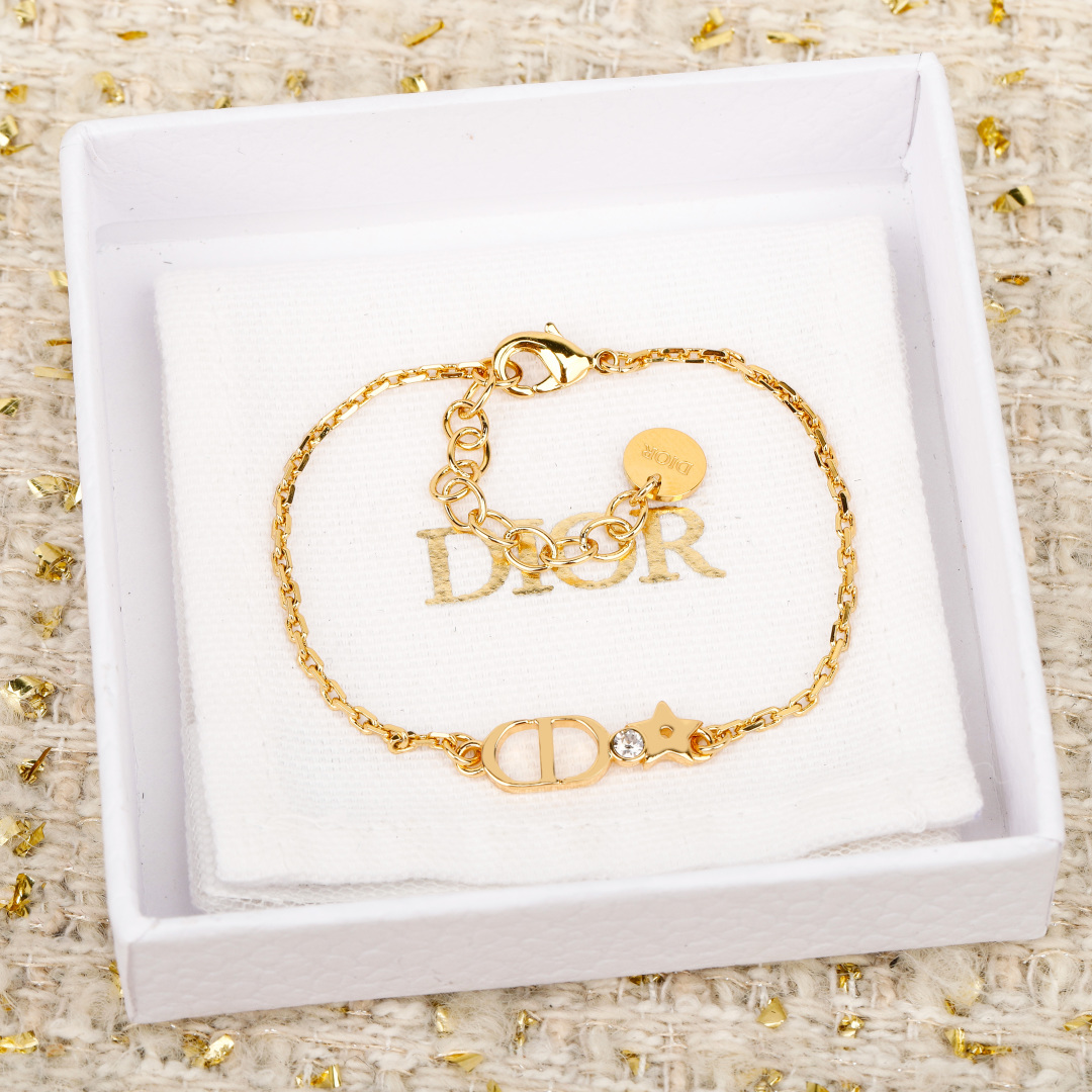 CD Star Diamond Bracelet Item No.250429