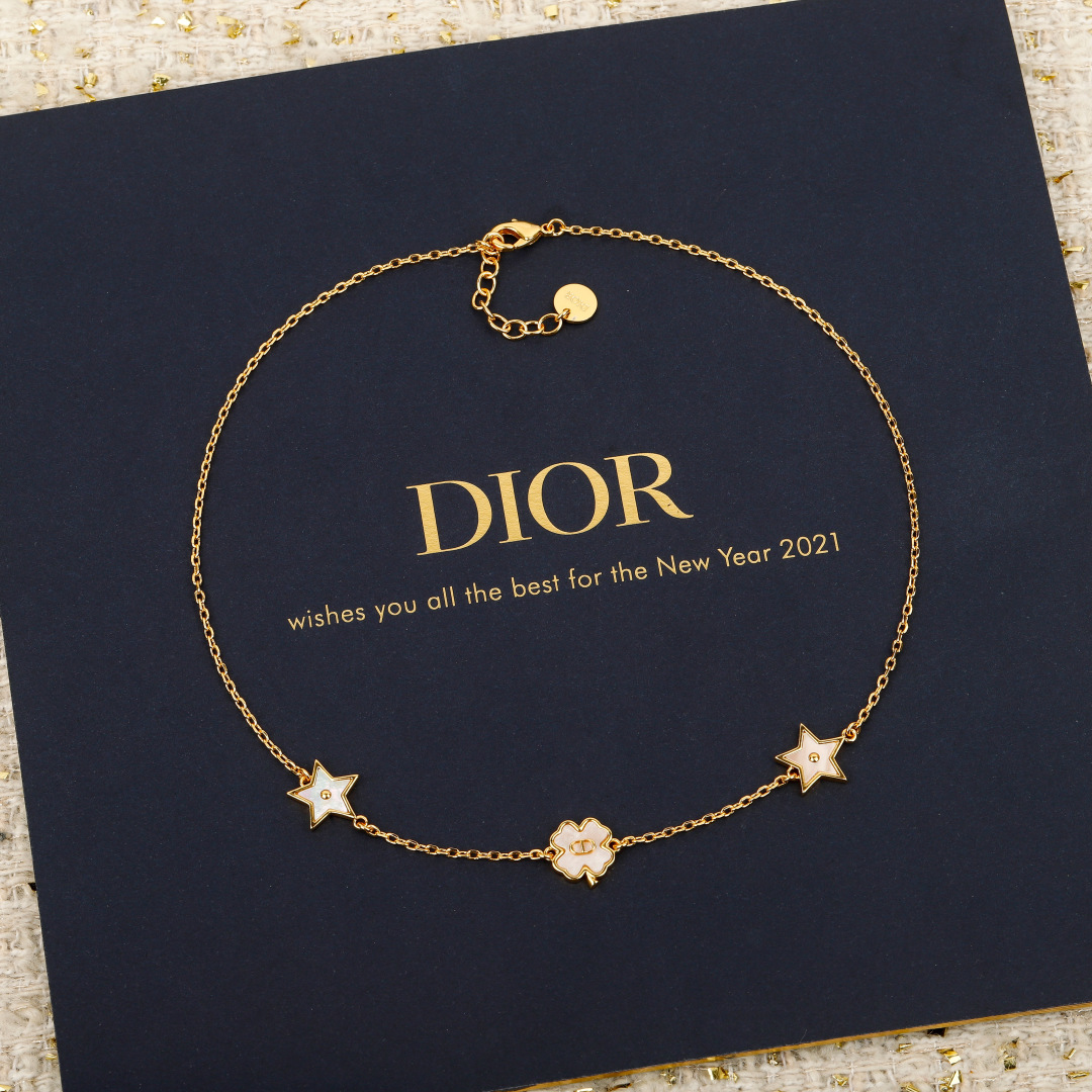Mother-of-pearl Star Necklace Item No.250397