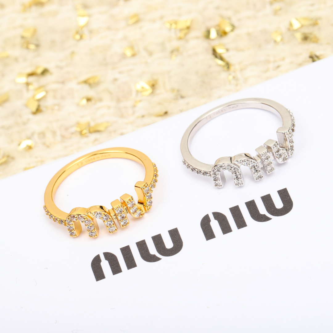 Miu Full Diamond Ring Item No.205571