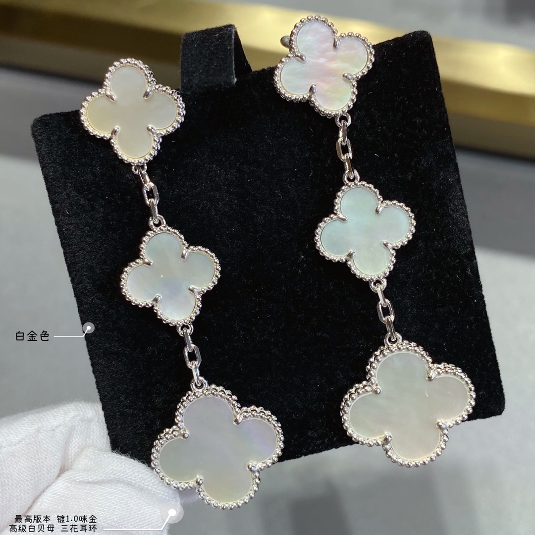 3 Four-Leaf Clover Mother-of-Pearl Earrings Item No.0390