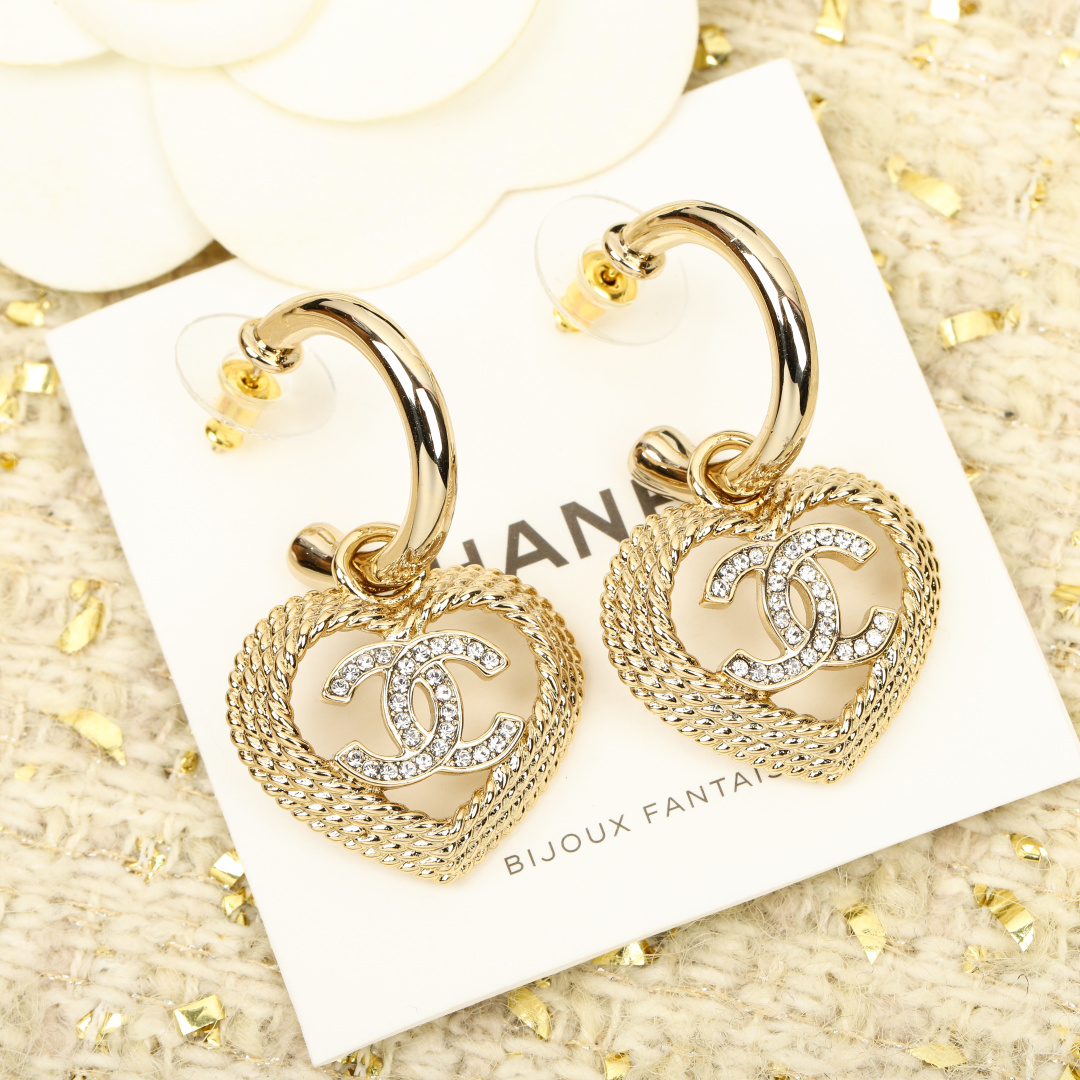 Hollow Woven Heart Double C Earrings Item No.210482