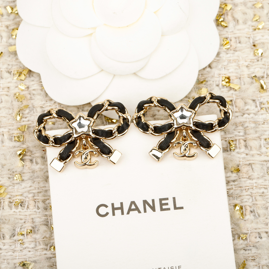 Leather Bow Earrings Item No.250518
