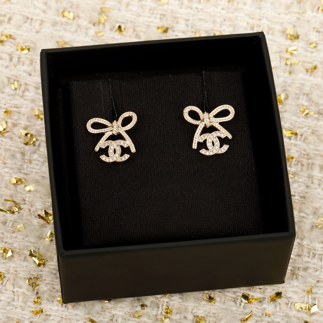 Bowknot Double C Earrings Item No.250516