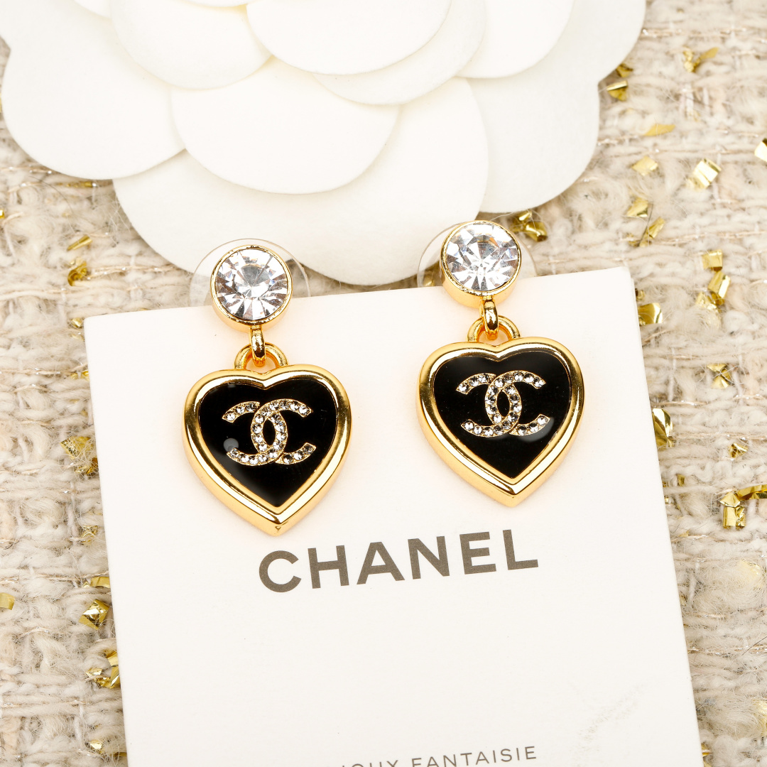 Black Gold Heart Double C Earrings Item No.250502