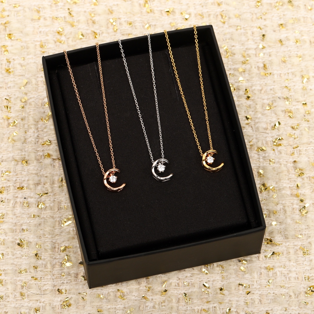 Coco Moon Necklace Item No. 205995
