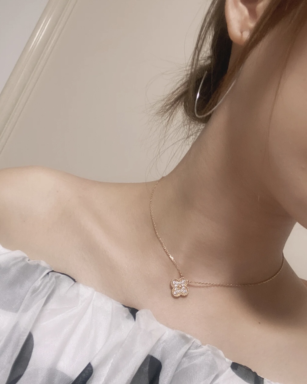 Four-leaf Clover Diamond Necklace Item No. HY480533
