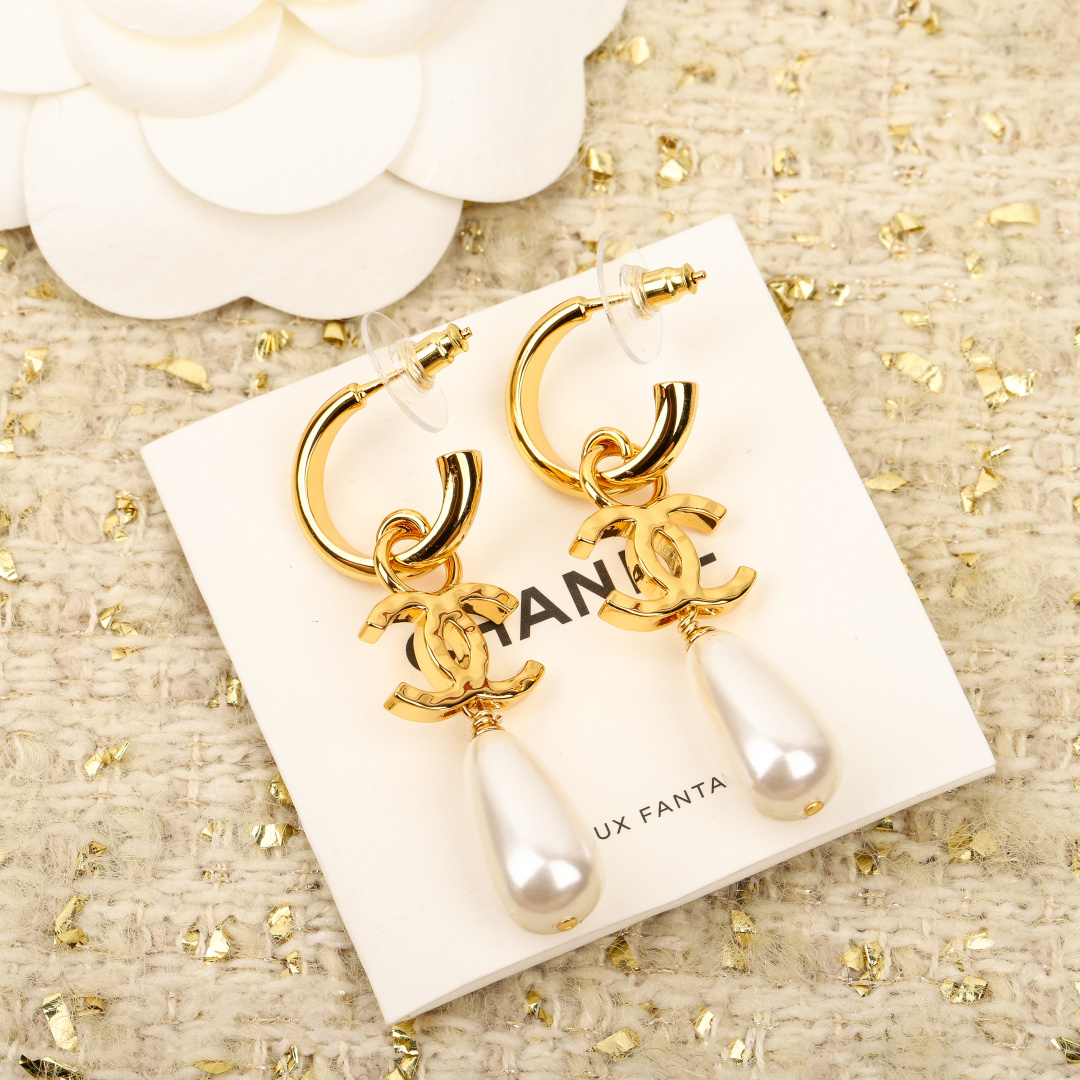 Double C Water Drop Pearl Earrings Item No.210629