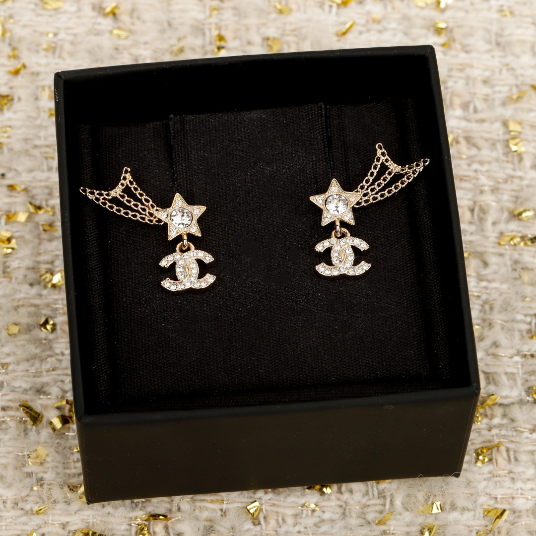 Meteor Double C Earrings Item No.250497