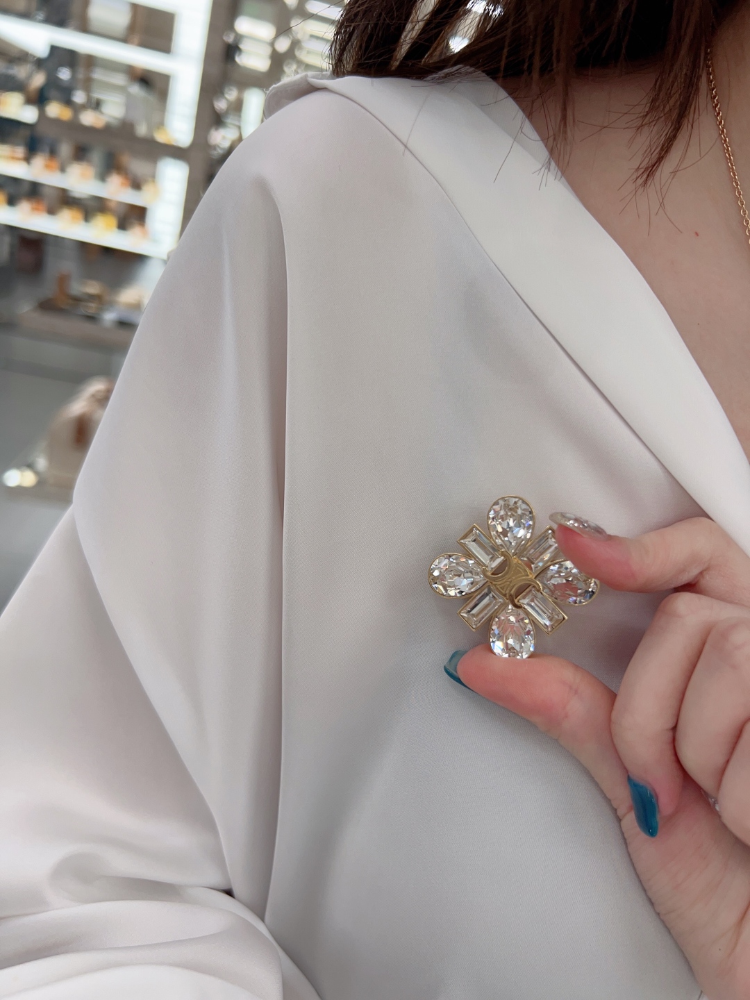 Diamond Arc de Triomphe Brooch Item No.250522