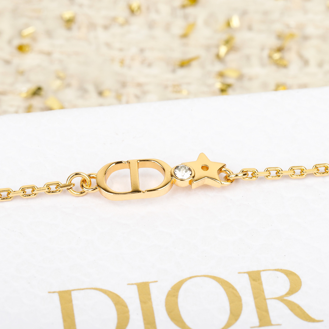 CD Star Diamond Bracelet Item No.250429