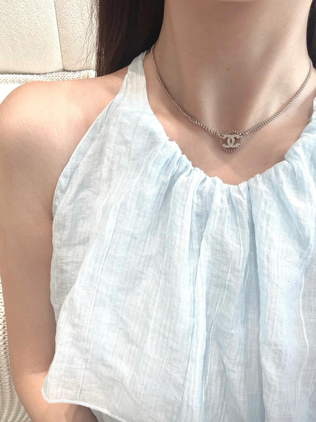 Round Hollow Double C Necklace Item No.250462