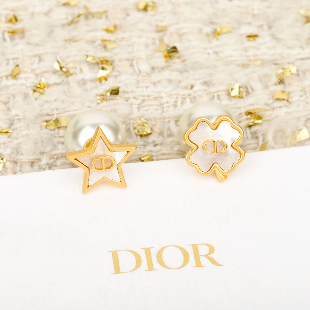 Star Pearl Earrings Item No.250396