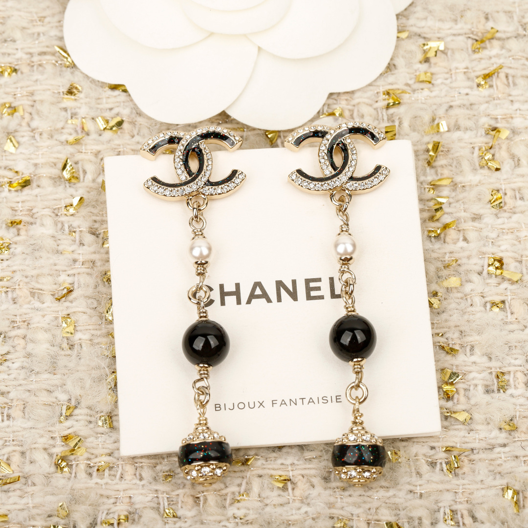 Black Enamel Earrings Item No.250493