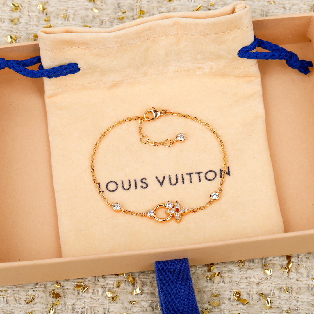 Idylle Blossom Bracelet Item No.250456